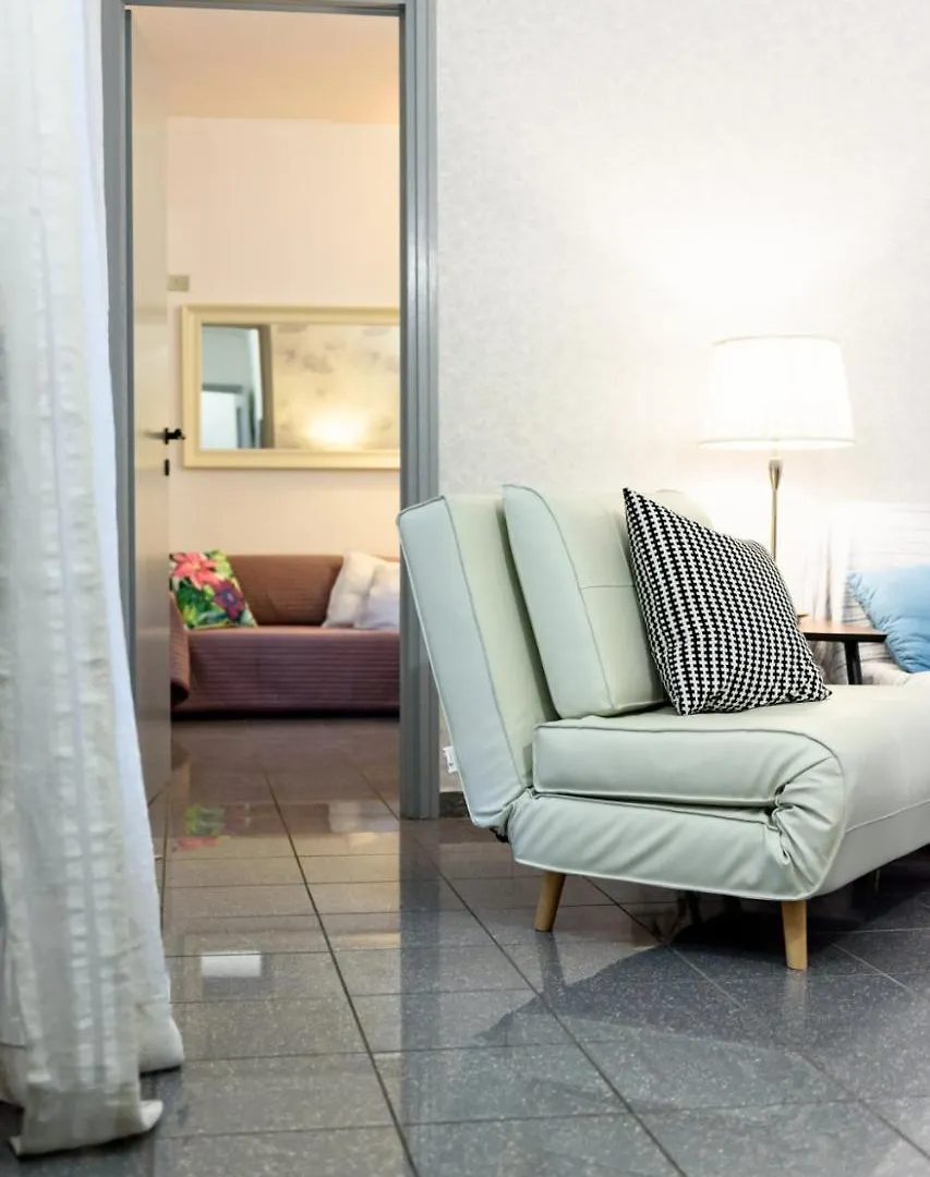 Residence Diaz Como